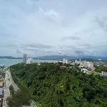 Dreams Suites @ Jesselton Quay